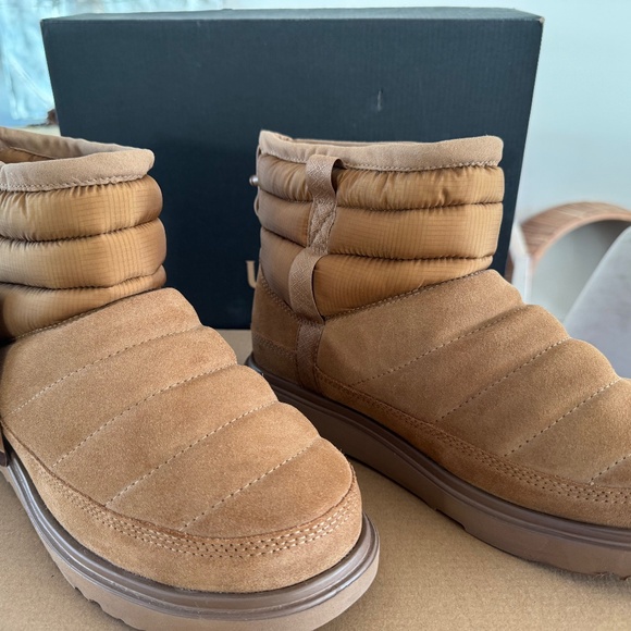 UGG Other - Men’s Classic Mini Pull On Boots